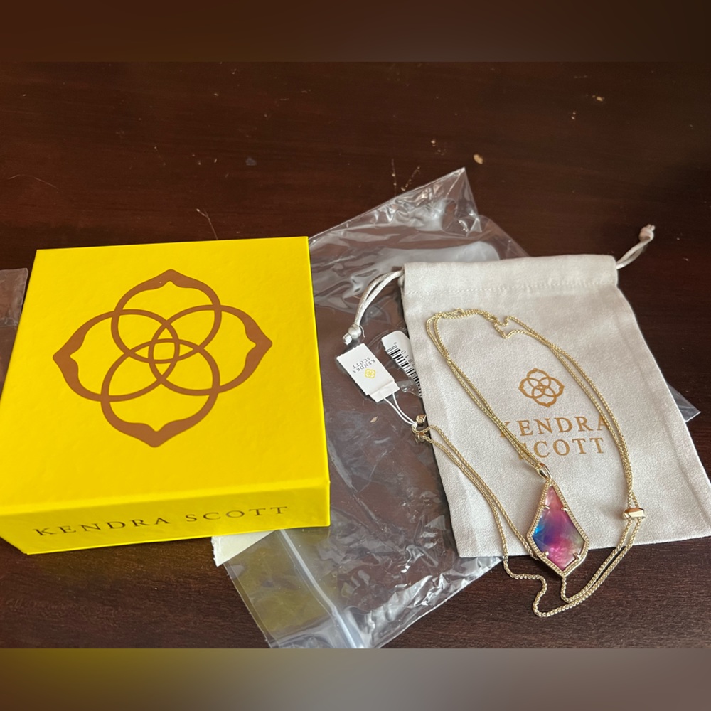 NWT Kendra Scott Alex Long Pendant Necklace Gold Watercolor Illusion